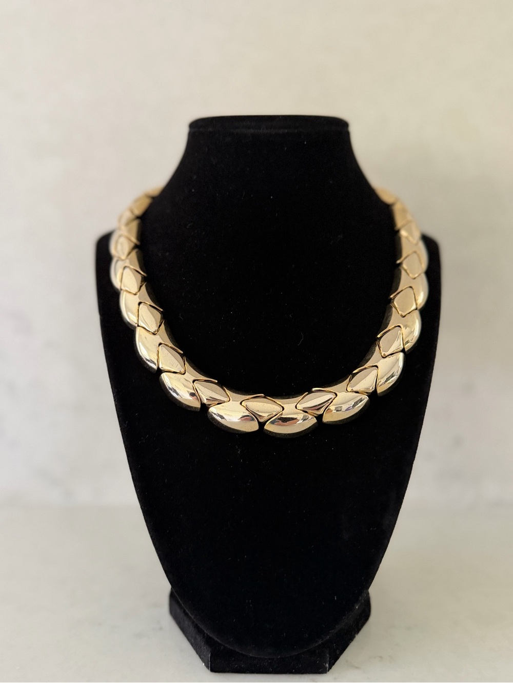 Vintage Gold Tone Chunky Collar Necklace - Women's Jewelry
